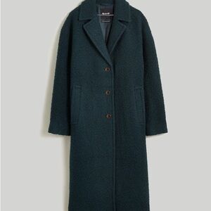 The Alonzo Coat in Bouclé Deep Forest